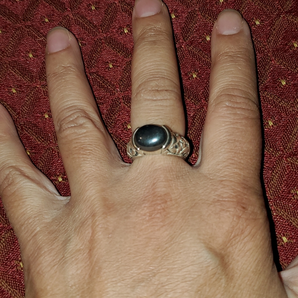 Solid Sterling Silver And Hematite Ring Sz 8 - image 1